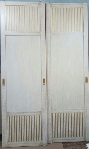 Двери для шкафа купе с фрезеровкой Майкоп